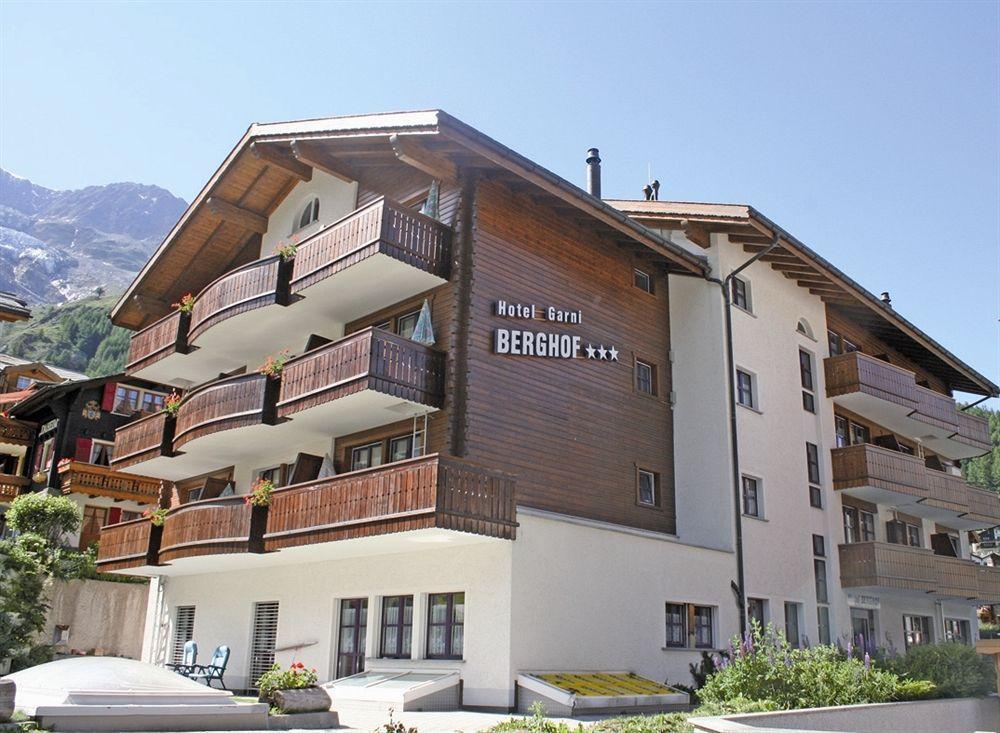 Berghof Garni - The Dom Collection Bed & Breakfast ซาสฟี ภายนอก รูปภาพ
