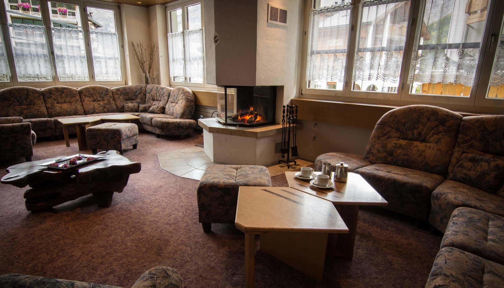 Berghof Garni - The Dom Collection Bed & Breakfast ซาสฟี ภายนอก รูปภาพ