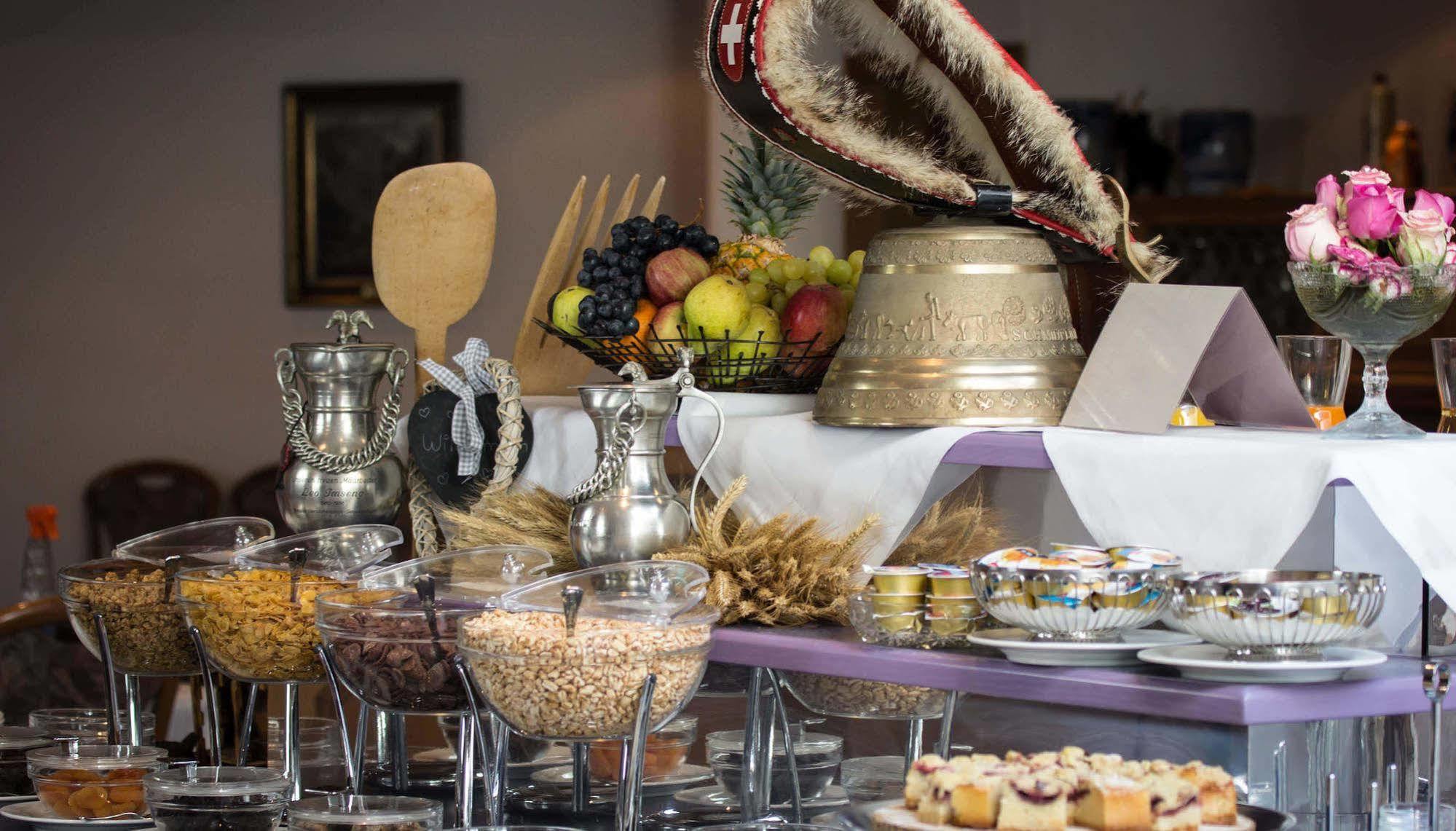 Berghof Garni - The Dom Collection Bed & Breakfast ซาสฟี ภายนอก รูปภาพ